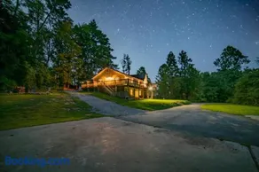 Hot Tub and Sauna Game Room Horse Track Retreat - Image 1