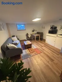 Small 45 M² Apartment - Image 2