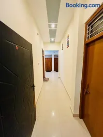 Hanumat Guest House - Image 5