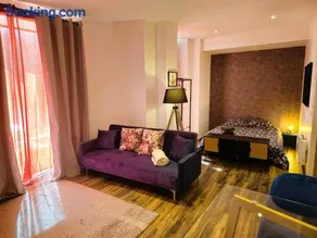 Mitrons - Apt B - Image 4