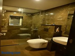 Hotel Raj Regency - Image 3