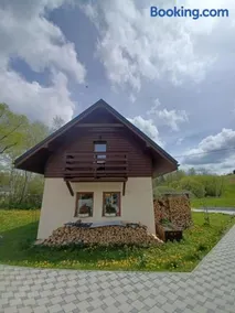 Hikeslovakia House - Image 1