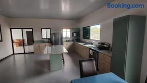 Habitación en Grecia Condo cerca Evolution FreeZone - Image 3