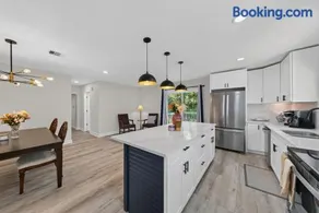 Lakefront Retreat by The Woodlands with Dock - Image 4