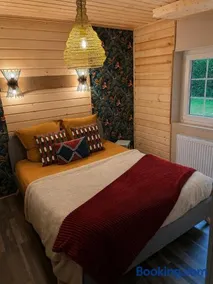 Chalet - gîte avec étang - Image 4