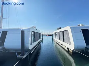 Floating Home Nr 1a - Image 4