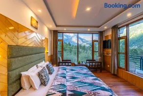 The 14 Gables, A Boutique Stay, Manali - Pet Friendly - Balcony Rooms - Crown Palace - Image 2