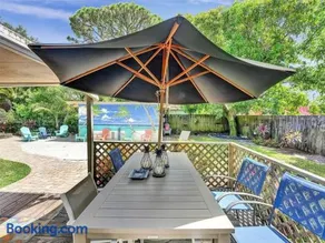 Tropical Oasis - BBQ and Beach-Inspired Nook - Image 5