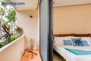 Xaana Private Pool 2 bed wifi 300 Mbps Rooftop - Image 2