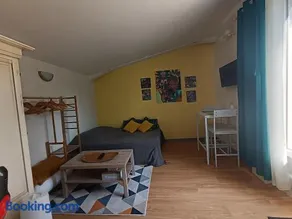 Studio indépendant au calme avec parking privatif - Image 1
