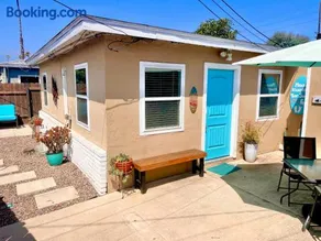 Cozy Beach Cottage - Image 1