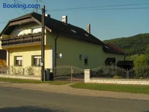 Napsugár Apartman - Image 2