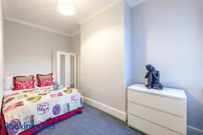 The Scarsdale Apartment - Image 4