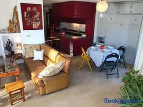 Loft acogedor con terraza y parking en el centro - Image 2