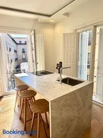 Plaza Mayor View Apartment in City Center - Image 3