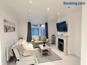 Meon house 3 bed luxury with 2 Kings and 1 double - Image 4