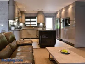 Fernhill Cottage - Image 2