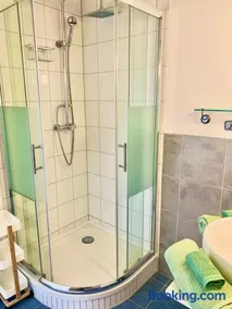 Zimmer mit Bad und Balkon - Image 2