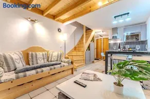 Mountain Hideaway near the Slope - Image 3