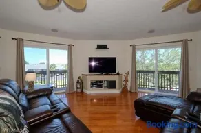 The Round House - Image 4