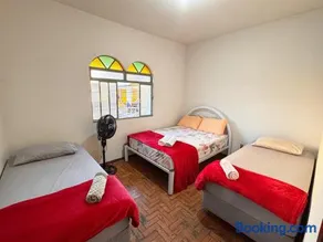 #101 - Apto com super localização, na Av Paraná - Image 1