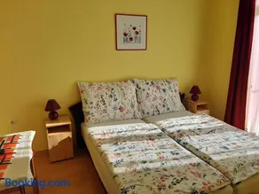 Kondics Apartmanház - Image 4