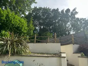 Great location newly refurbished 4 bedroom house coast - Image 5