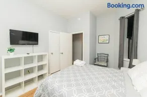 Parking - Walkable - GroupStays - Washer - Image 2