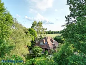Modernised seven bedroom country house and garden with hot tub - Image 2
