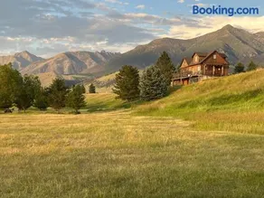Yellowstone House - Image 1