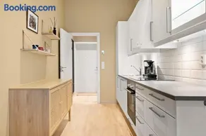Dining Apartments l Restaurants with sea I City Traveller & Workspace - Image 2