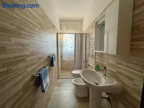 Irene's apartment - Image 5