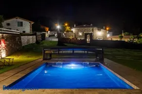 La Casa De Los Pedros - Image 1