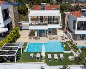 The Miracle Villa - Deluxe, Sea View, BBQ, Private Pool - Image 1