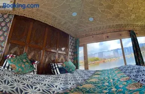 Premium group of houseboats - Image 3