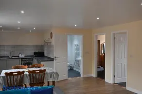 4 Woodyard Cottages, 2 Bedroom with free parking. - Image 1