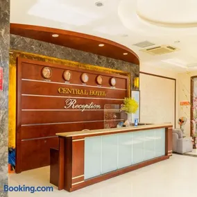 Central Hotel - Image 2