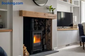 The Cottage - Image 3
