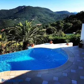 Cosy apartment close to beach, great views & pool - Image 4
