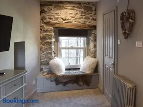 secret cottage - Image 3