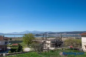Lake House Ioannina - Image 4