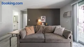 Landing Modern Apartment with Amazing Amenities (ID9428X15) - Image 2