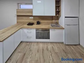 Apartman LENI2 u centru Zajecara - Image 4