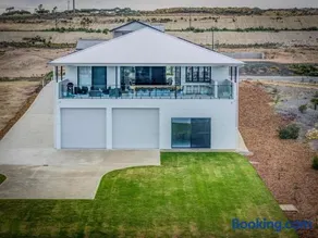 132 Marina Way, Mannum Waters - Image 1