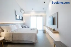 Elianthi Luxury Apartments - Image 1
