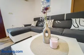 Apartment Moon - Image 3