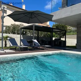 Luxury Villa Pearl 1 with infinity pool - Image 4