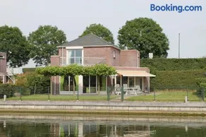 Nautic Rentals - Marinapark Oude-Tonge - Image 4