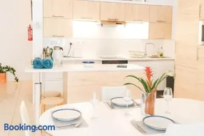 St Juians Maisonette Swieqi center, shops , beach , activities all nearby - Image 3