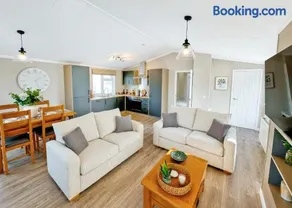 Bosworth Lakeside Lodges - Image 5